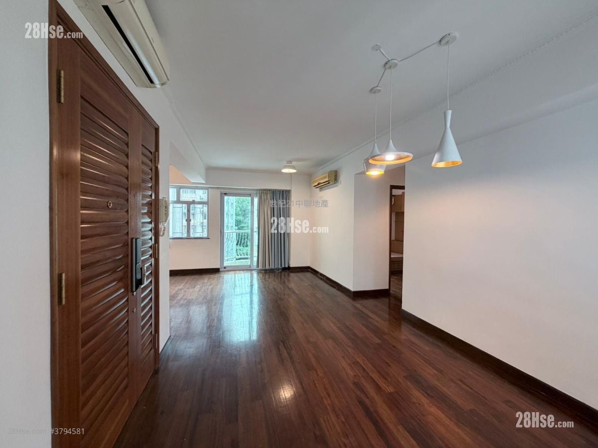 Sunrise Court Sell 3 Bedrooms , 2 Bathrooms