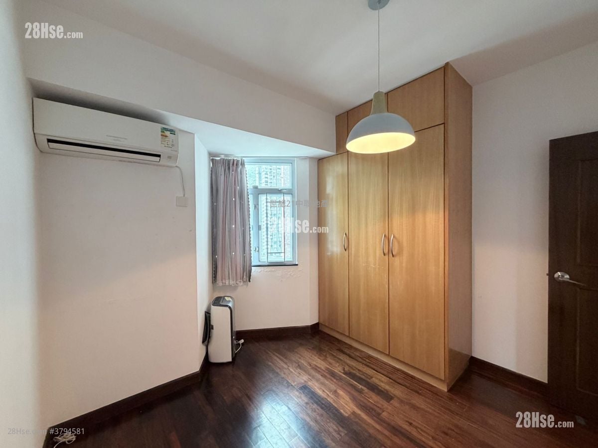 Sunrise Court Sell 3 Bedrooms , 2 Bathrooms