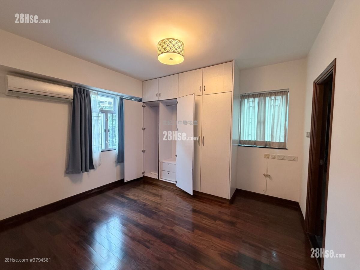 Sunrise Court Sell 3 Bedrooms , 2 Bathrooms