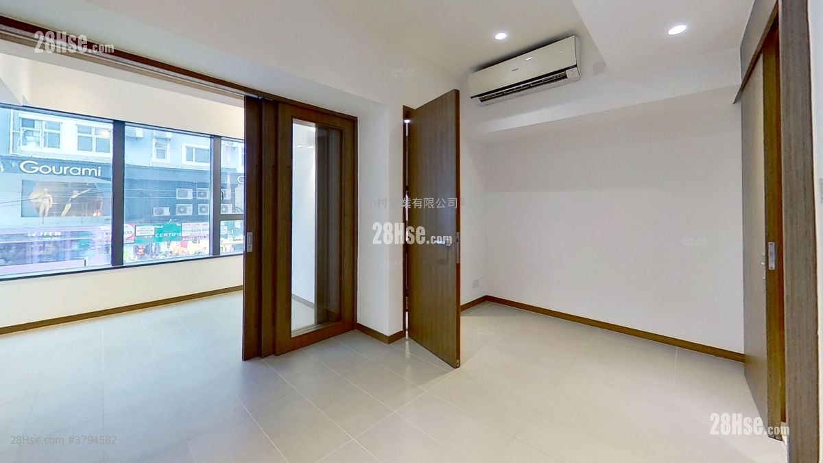 living room: Takan Lodge Rental 1 Bedroom , 1 Bathroom 283 ft²