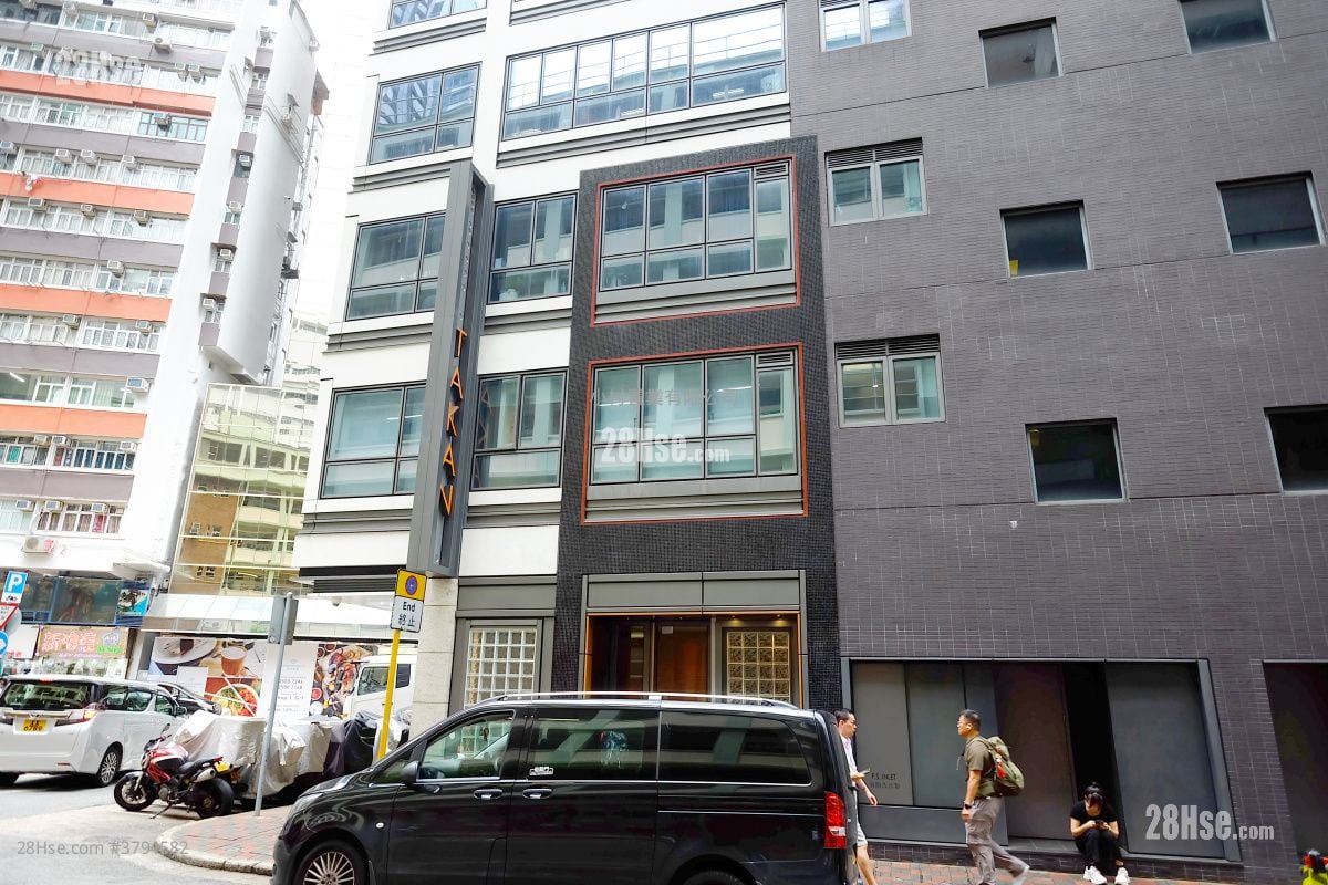 building outlook: Takan Lodge Rental 1 Bedroom , 1 Bathroom 283 ft²