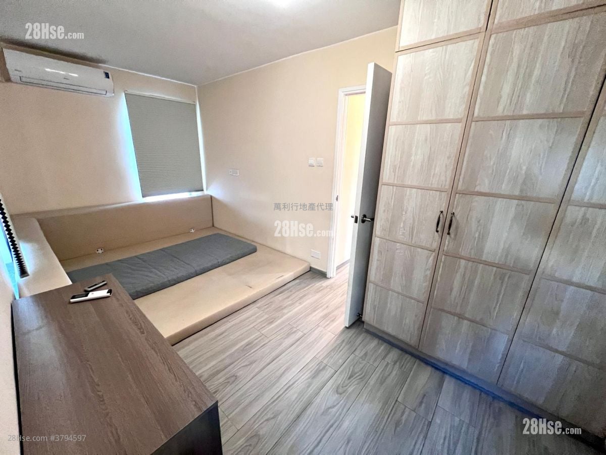 Village Sell 2 Bedrooms , 1 Bathroom 780 ft²