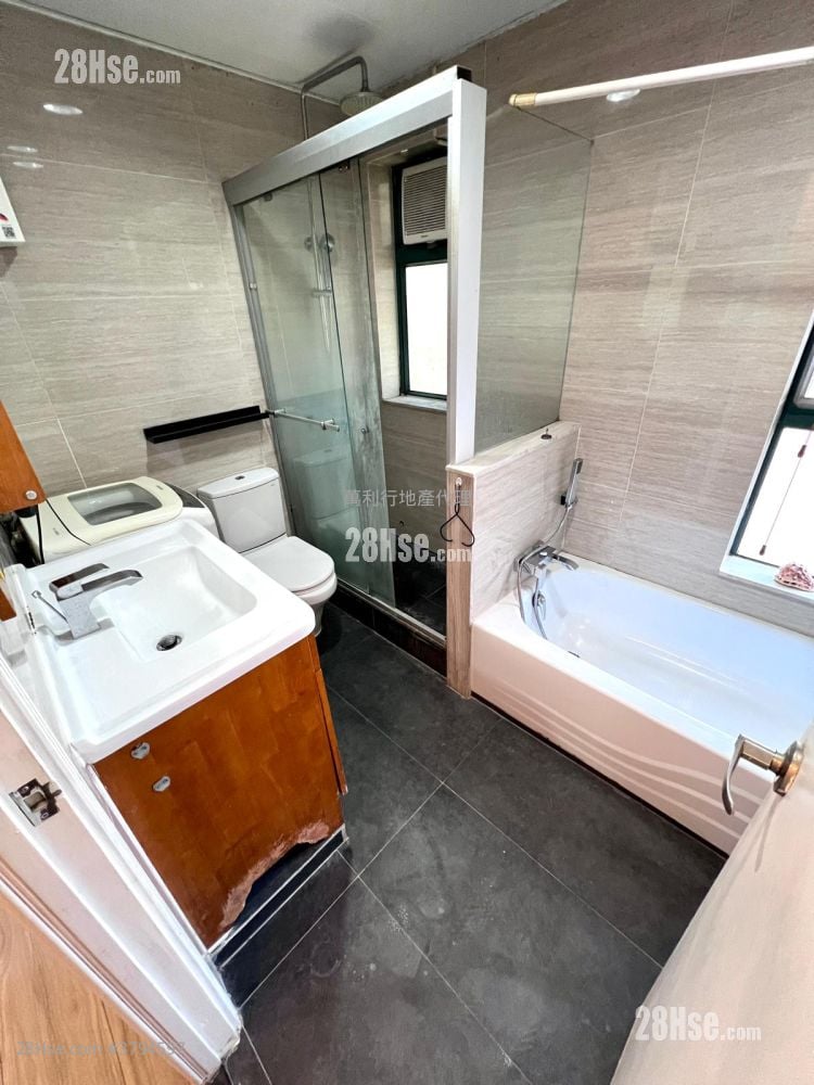 Village Sell 2 Bedrooms , 1 Bathroom 780 ft²