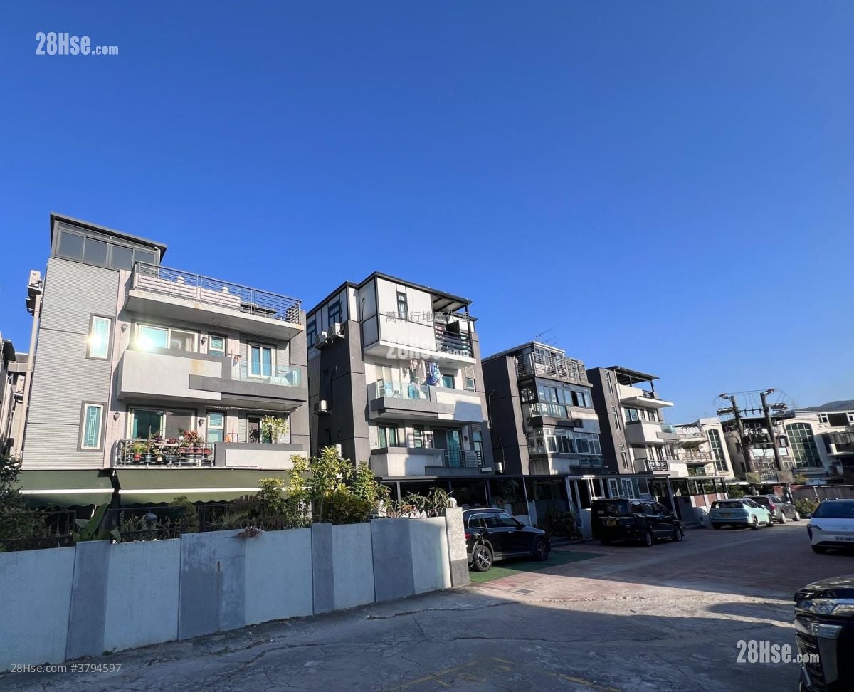 Village Sell 2 Bedrooms , 1 Bathroom 780 ft²