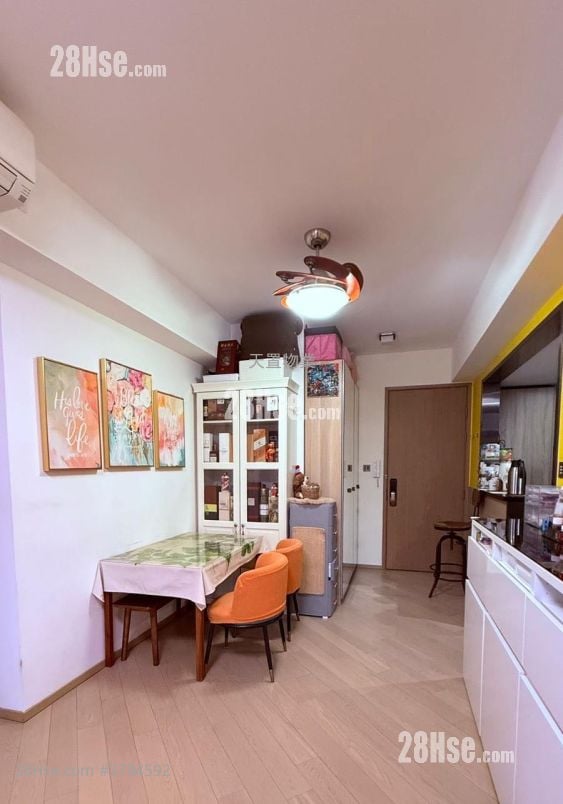 The Parkhill Sell 1 Bedroom , 1 Bathroom 578 ft²