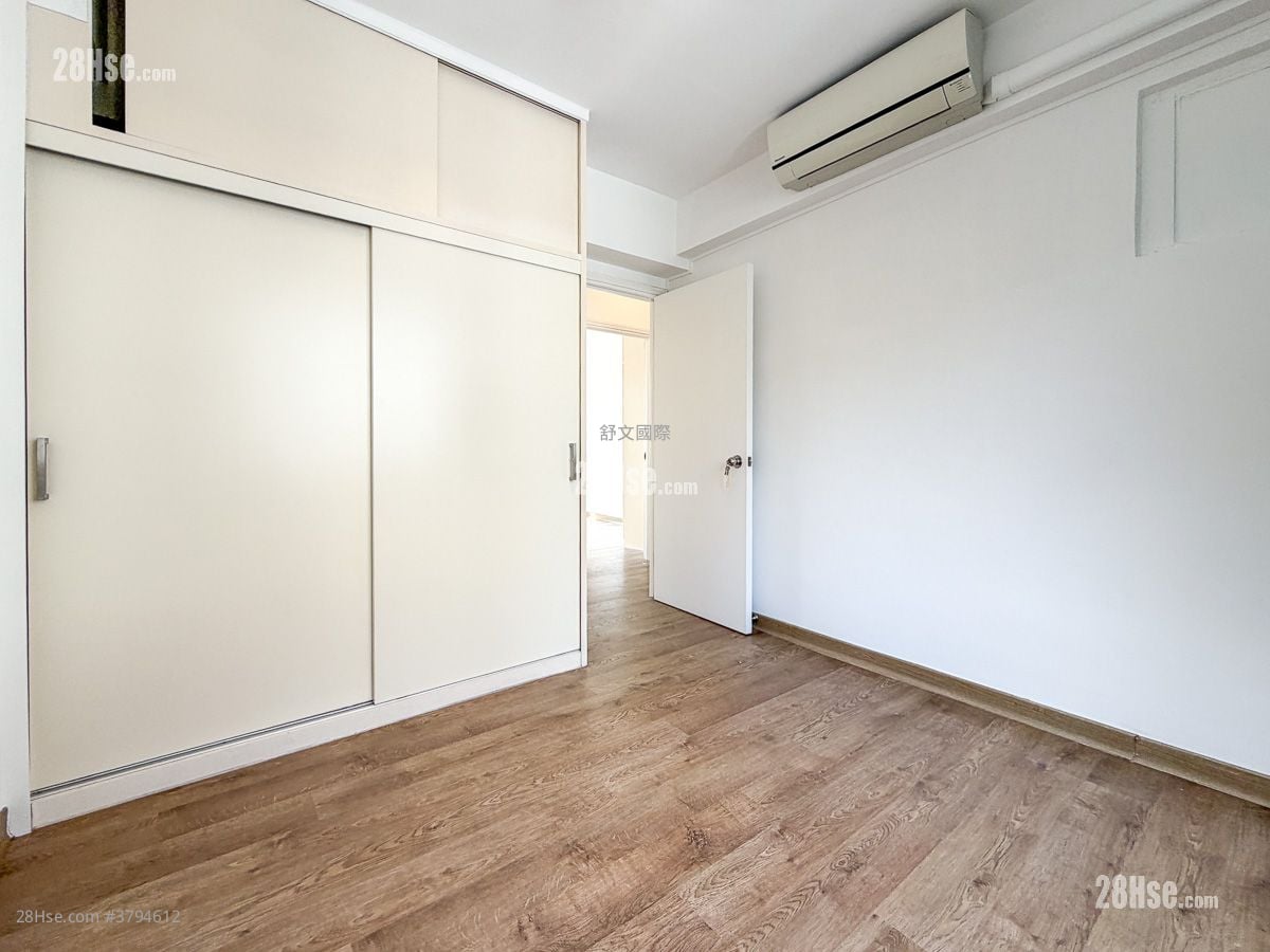 康威园 租盘 4 房 , 2 浴室 1,300 平方尺