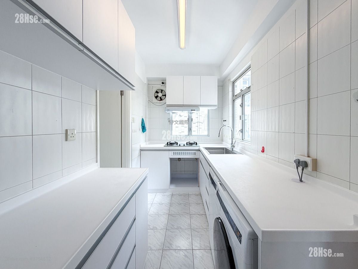 康威园 租盘 4 房 , 2 浴室 1,300 平方尺