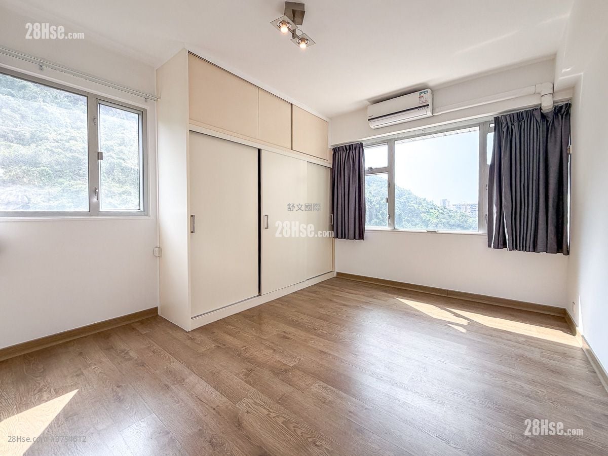 康威园 租盘 4 房 , 2 浴室 1,300 平方尺