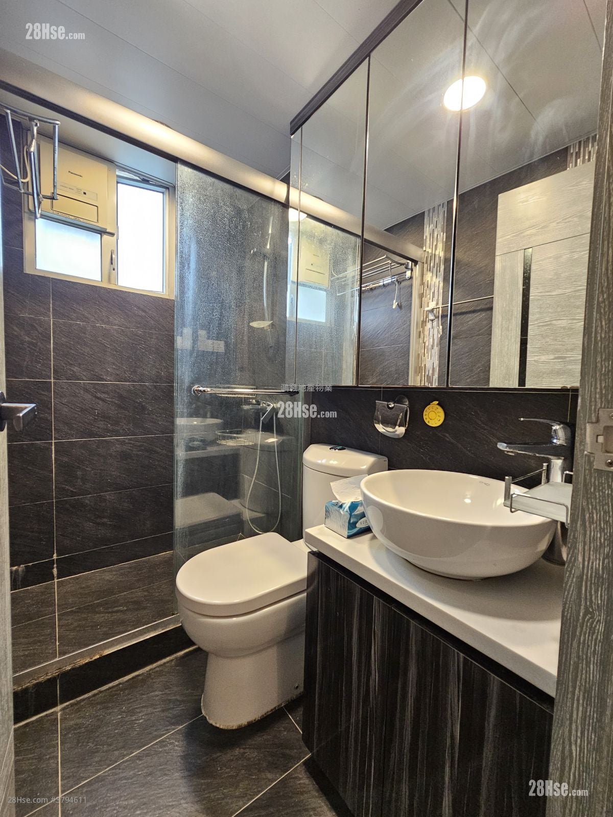 广胜大厦 租盘 2 房 , 1 浴室 375 平方尺