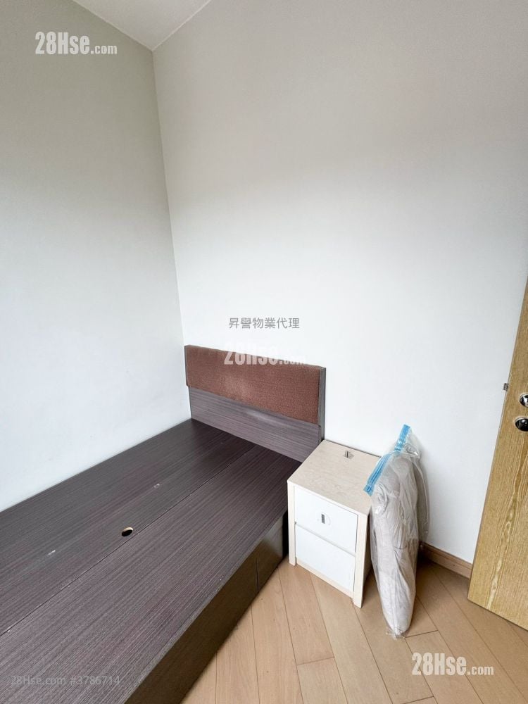 The Zutten Rental 1 Bedroom , 1 Bathroom 271 ft²