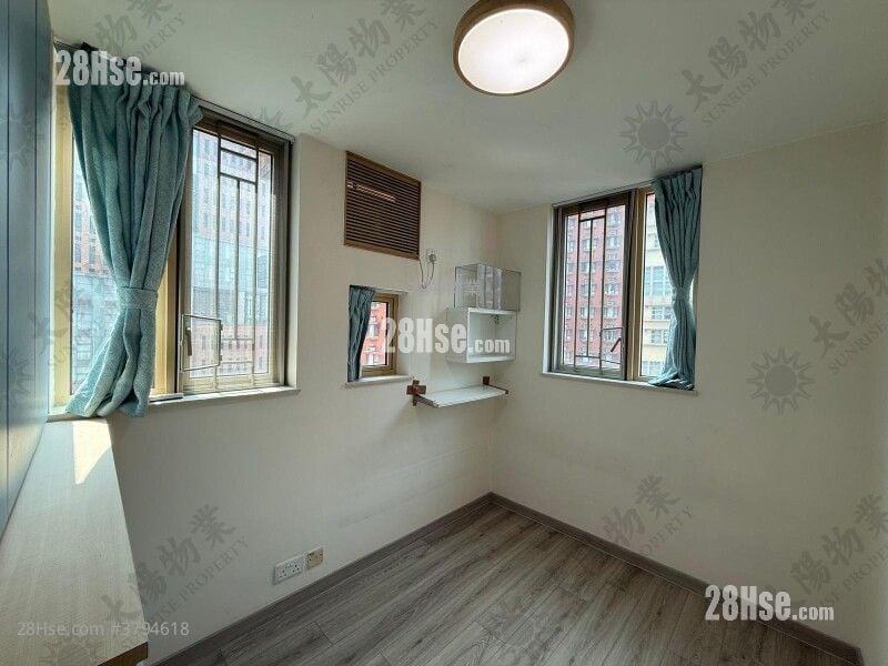 Harbour Place Sell 2 Bedrooms 481 ft²