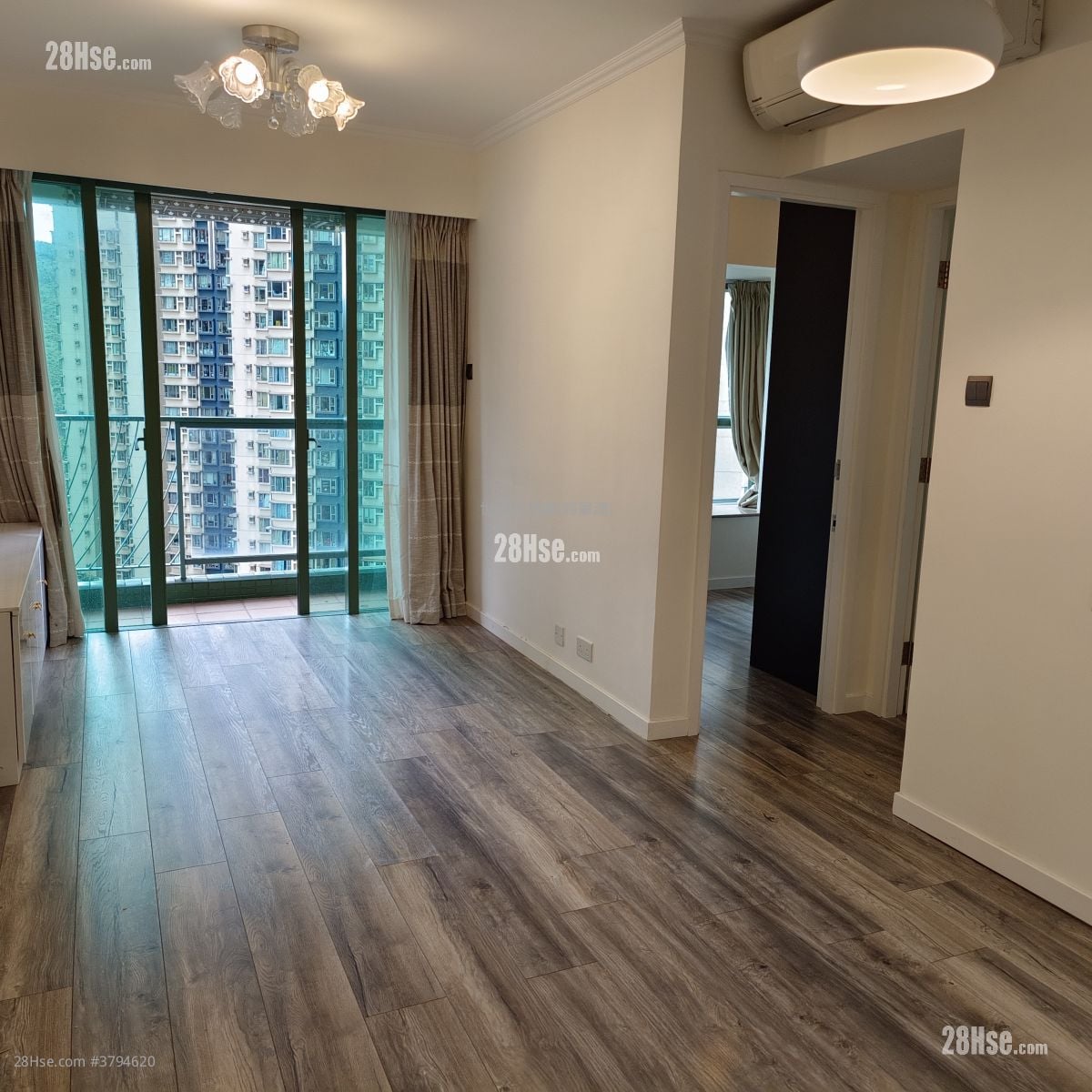 君傲湾 租盘 2 房 , 1 浴室 499 平方尺