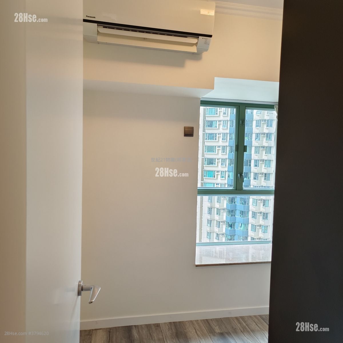 君傲湾 租盘 2 房 , 1 浴室 499 平方尺