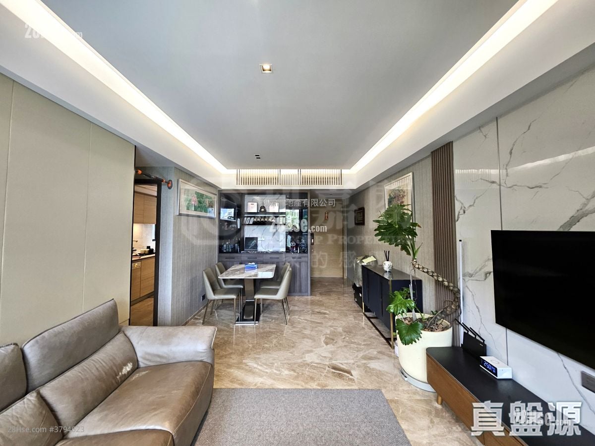 Mantin Heights Rental 943 ft²