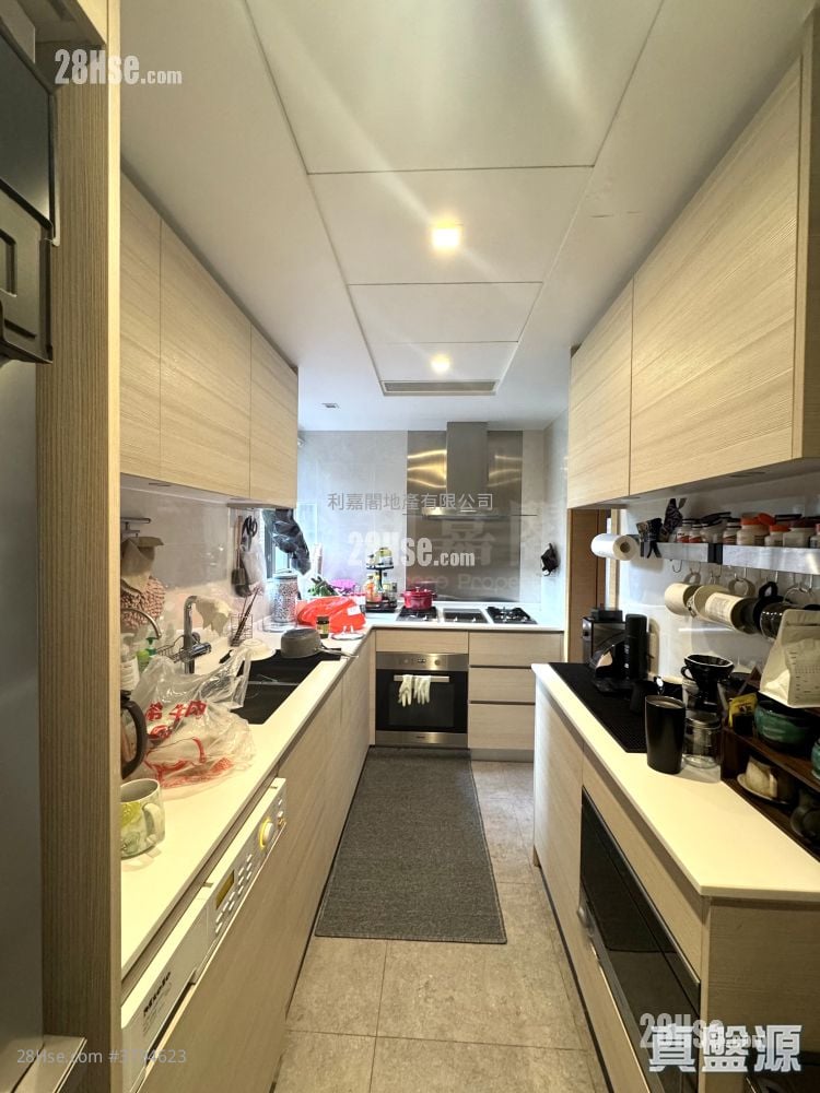 Mantin Heights Rental 943 ft²