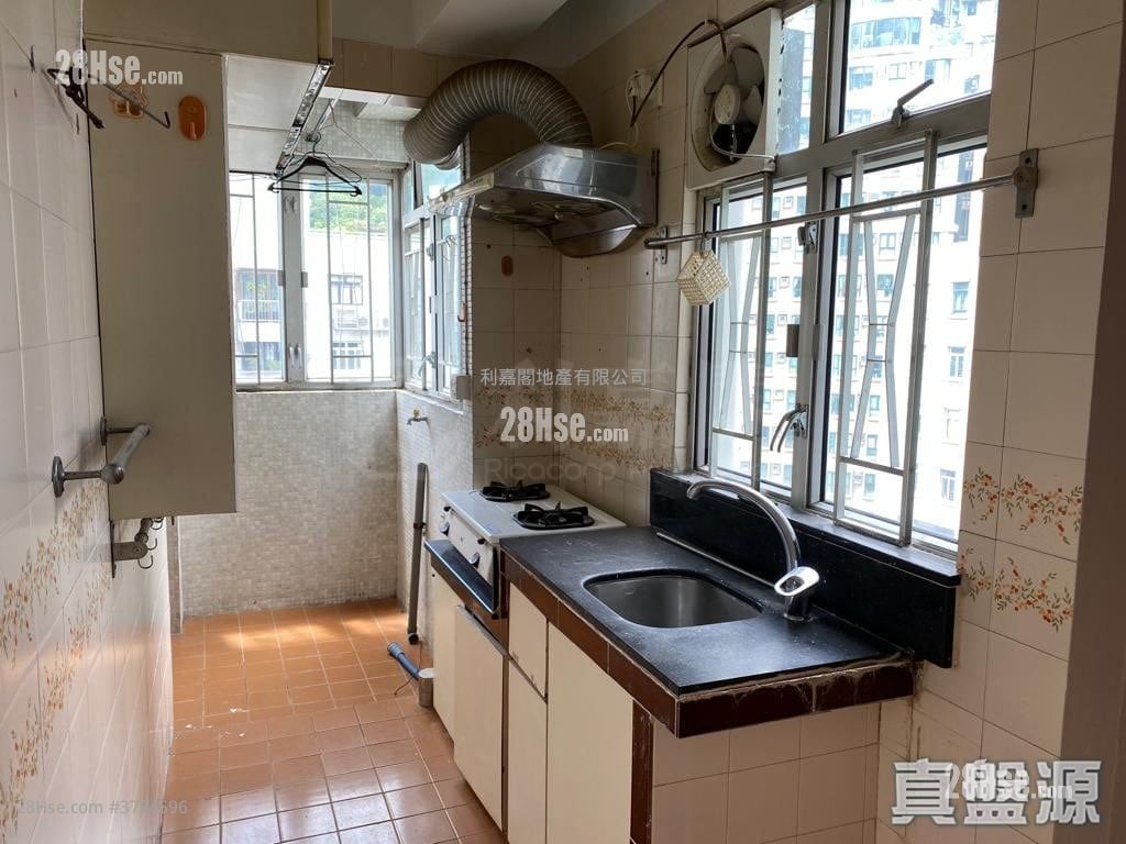 景晖阁 售盘 2 房 , 1 浴室 400 平方尺