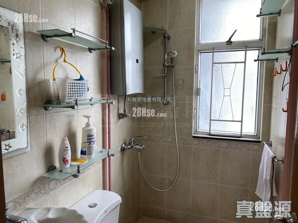 景晖阁 售盘 2 房 , 1 浴室 400 平方尺