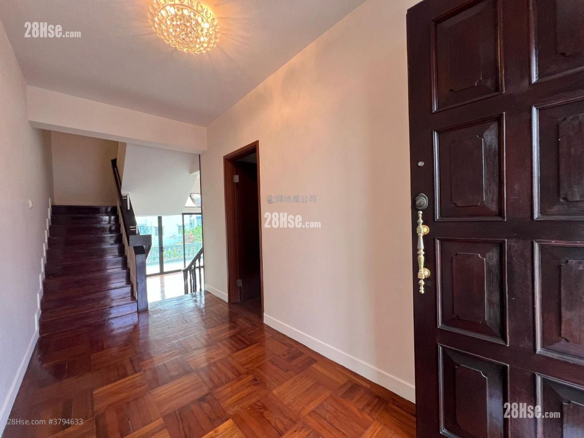 Fiona Garden Rental 4 Bedrooms , 3 Bathrooms 2,699 ft²