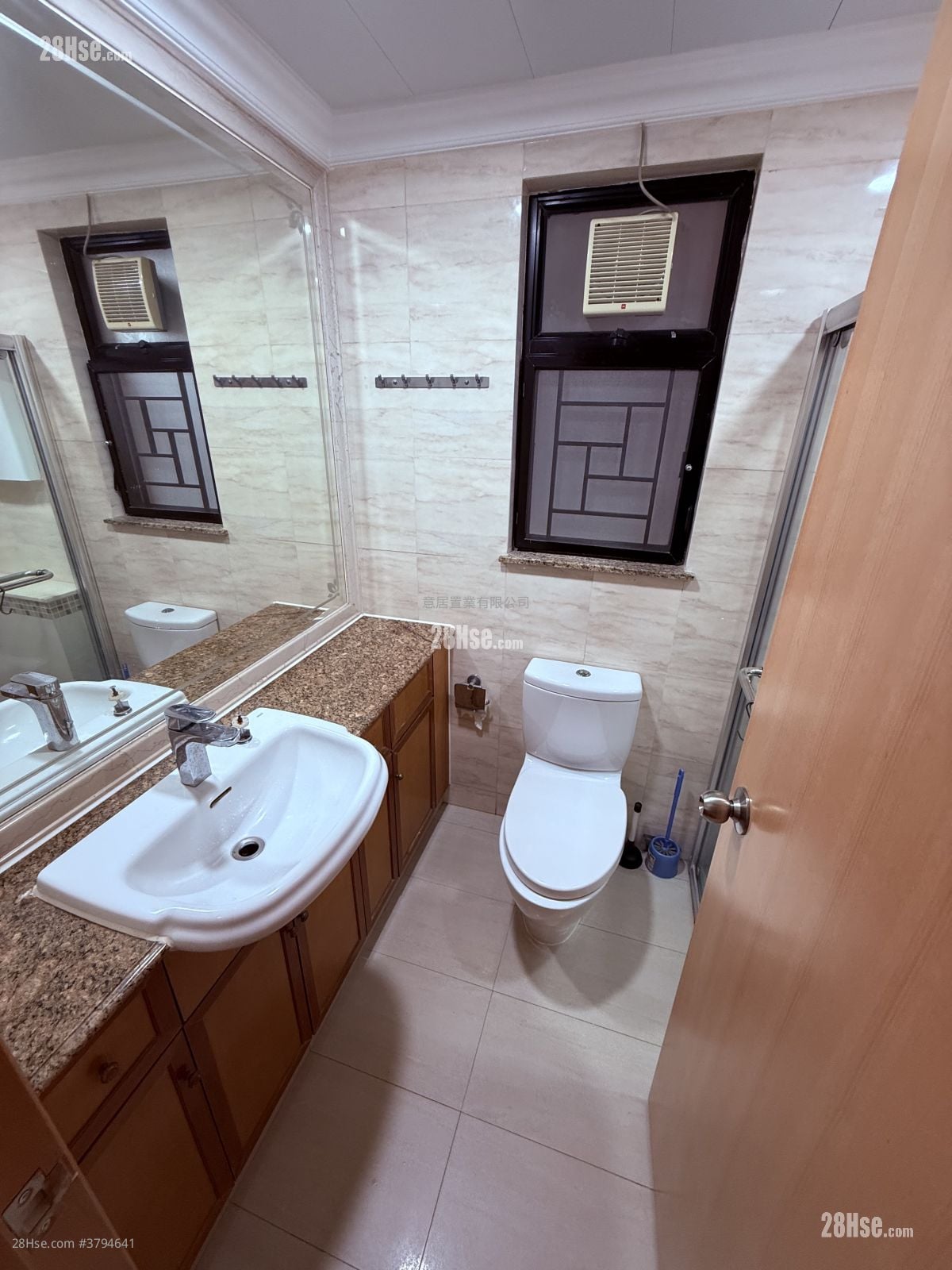 晓峰园 租盘 3 房 , 2 浴室 820 平方尺