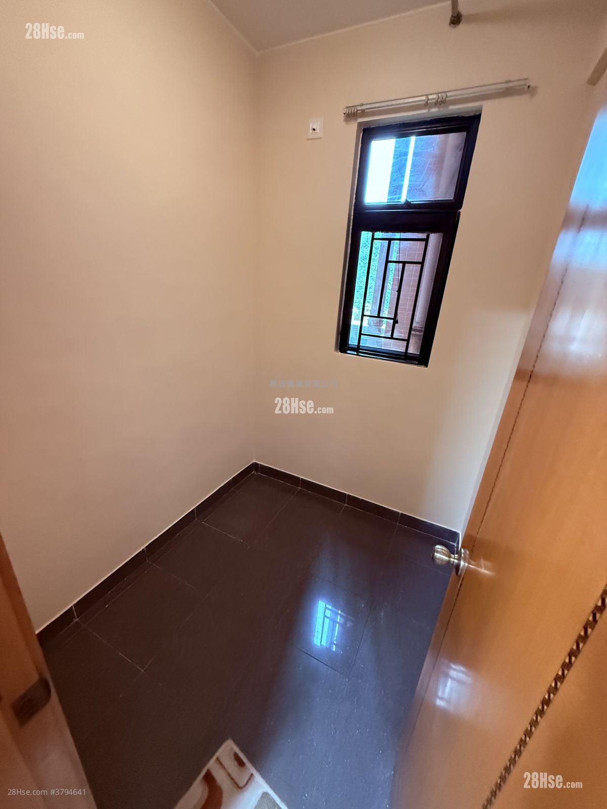 晓峰园 租盘 3 房 , 2 浴室 820 平方尺