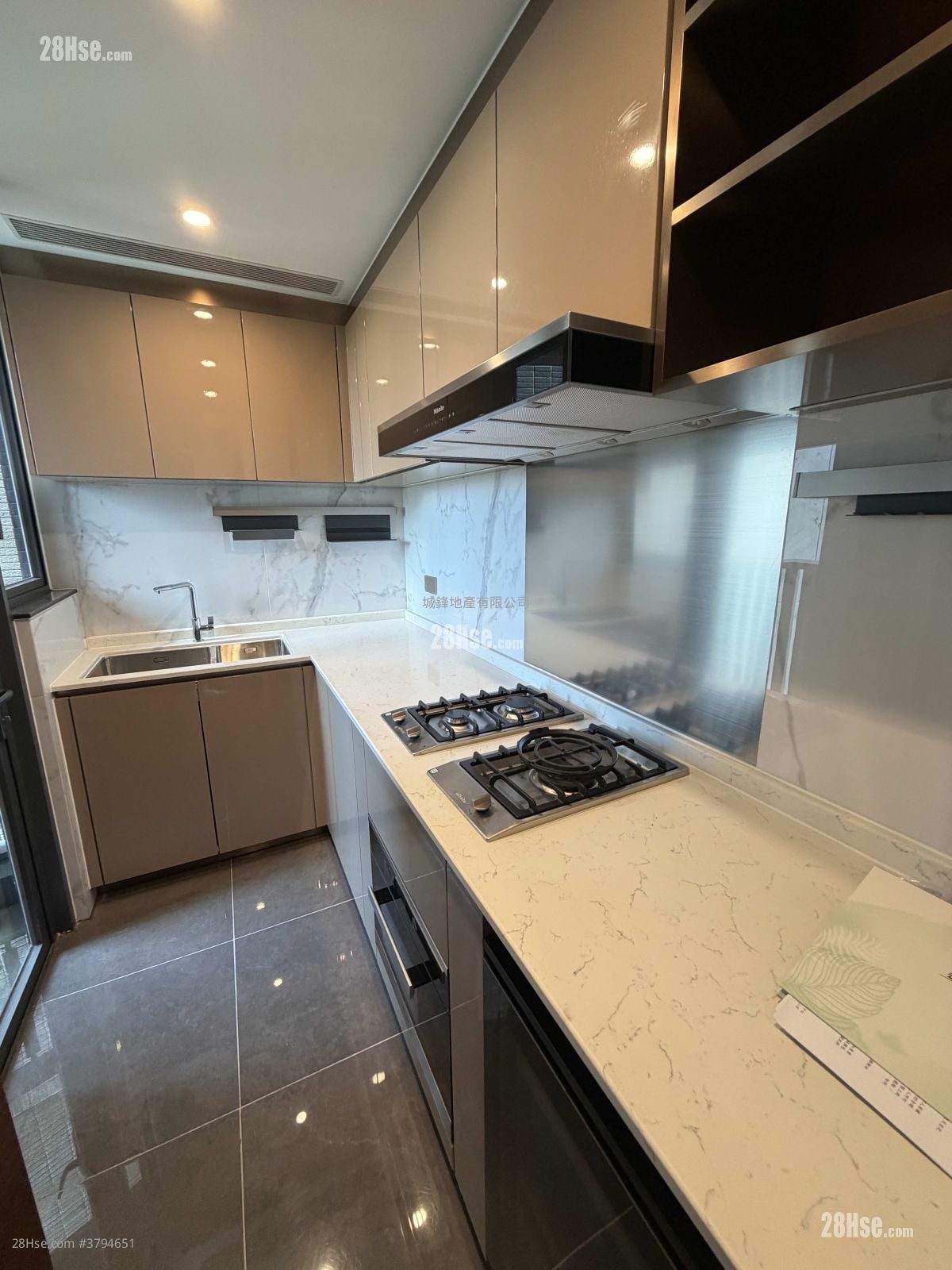 缇岸 租盘 3 房 , 2 浴室 798 平方尺