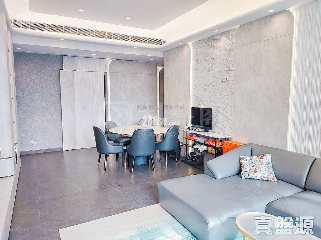 傲玟 售盘 3 房 1,403 平方尺