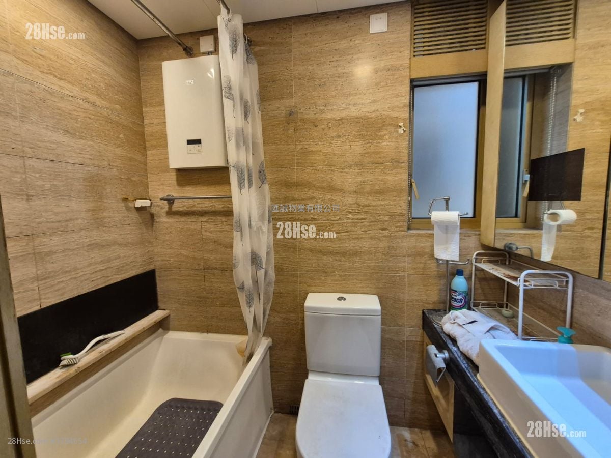 Harbour Place Rental 3 Bedrooms , 2 Bathrooms 589 ft²