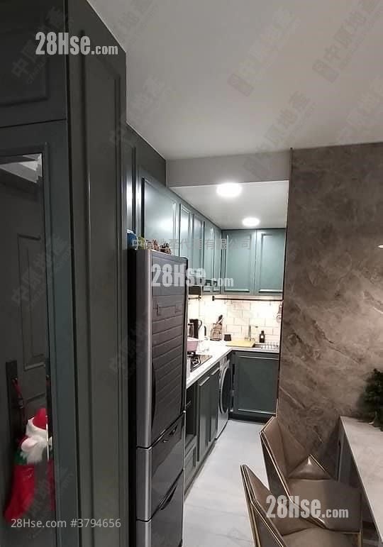 Cheung On Estate Sell 2 Bedrooms , 1 Bathroom 443 ft²