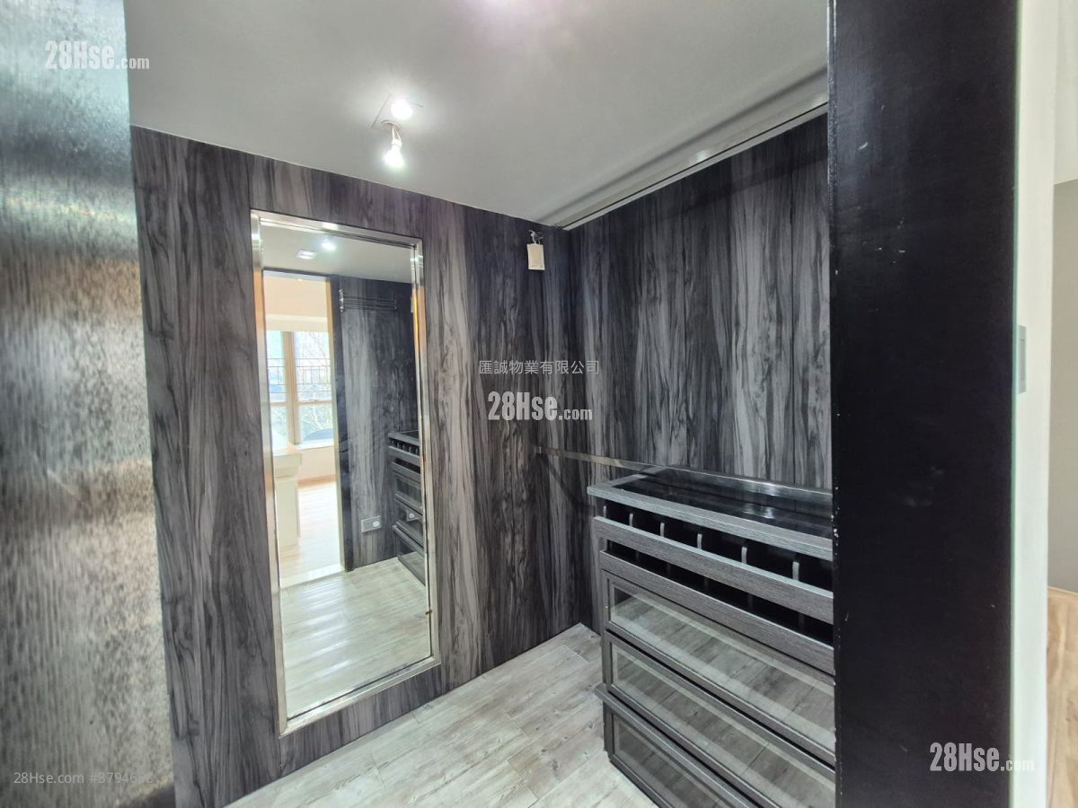 毕架山峰 租盘 2 房 , 2 浴室 839 平方尺