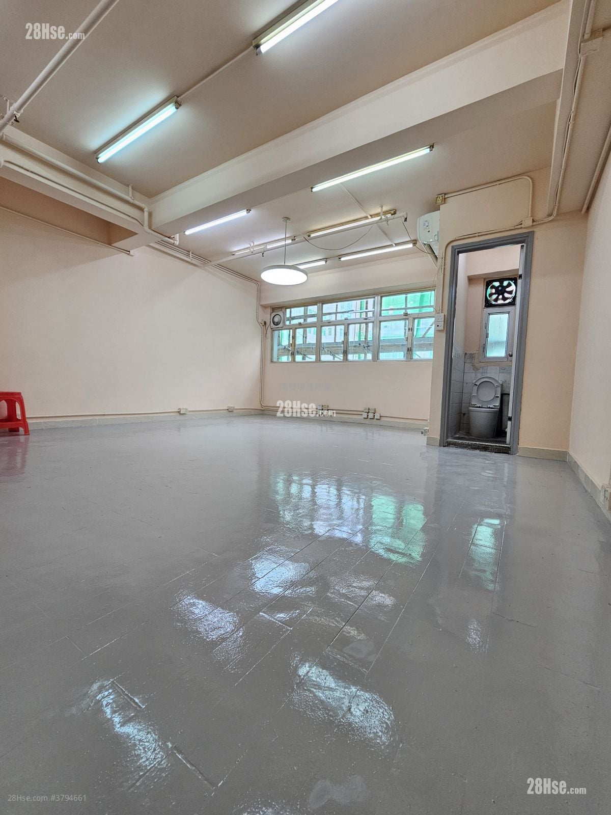 Po Yip Building Rental Studio , 1 Toilet 300 ft²