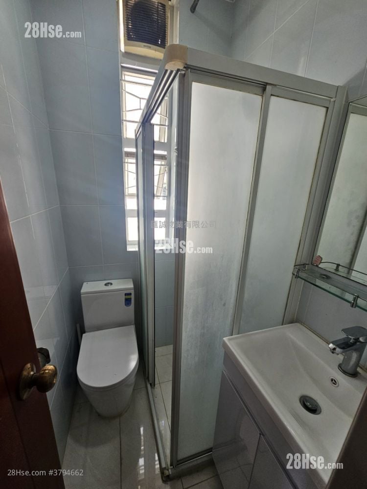 喇沙利道5号 租盘 3 房 , 2 浴室 922 平方尺