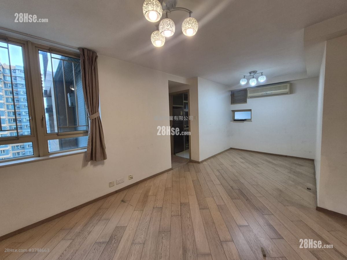 Harbour Place Rental 3 Bedrooms , 2 Bathrooms 593 ft²