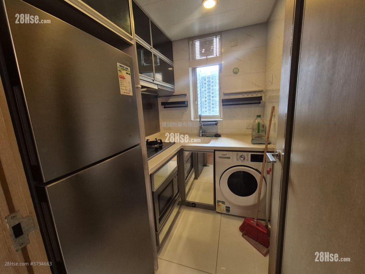 Harbour Place Rental 3 Bedrooms , 2 Bathrooms 593 ft²