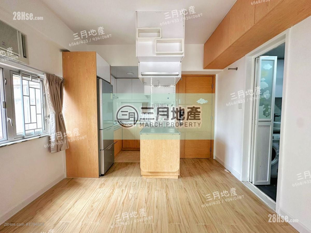 厅: 鸿威大厦 售盘 2 房 , 1 浴室 306 平方尺