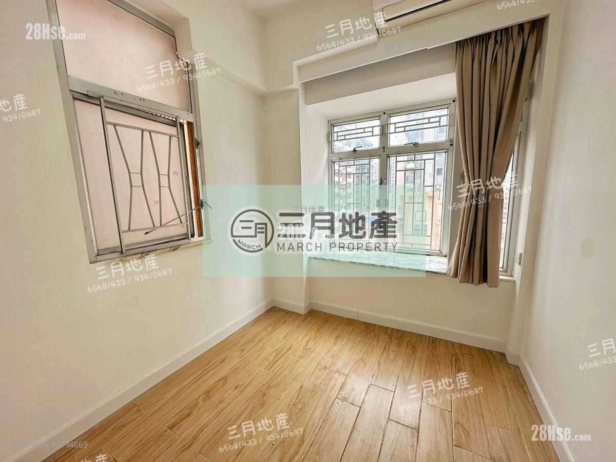 睡房 2: 鸿威大厦 售盘 2 房 , 1 浴室 306 平方尺