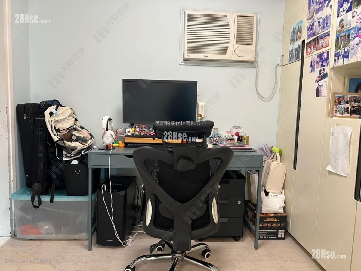 Royal Ascot Sell 2 Bedrooms 594 ft²