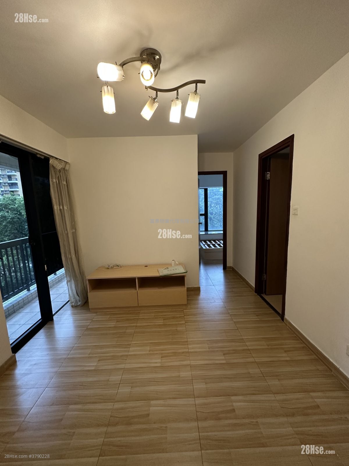 豫丰花园 租盘 2 房 , 1 浴室 397 平方尺