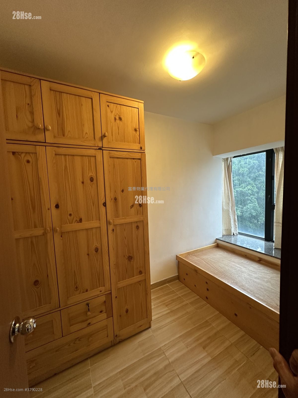 豫丰花园 租盘 2 房 , 1 浴室 397 平方尺