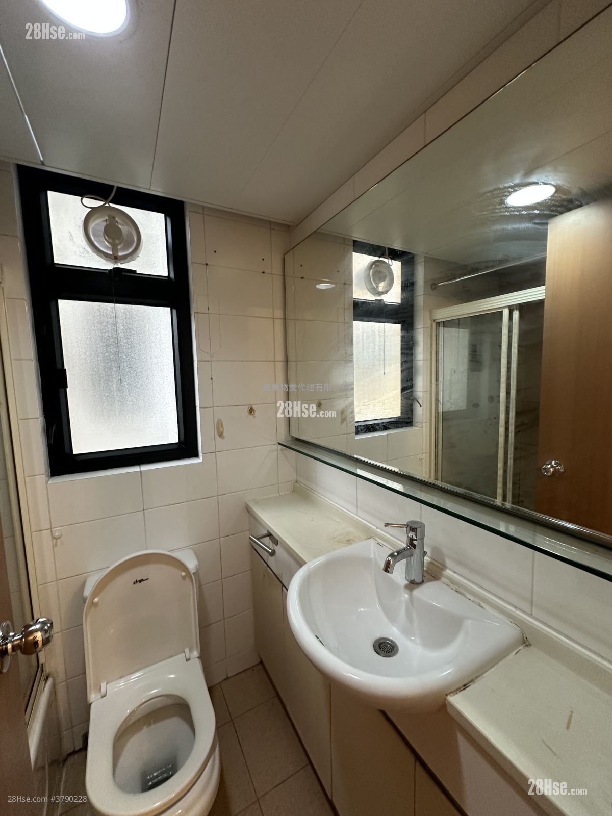 豫丰花园 租盘 2 房 , 1 浴室 397 平方尺