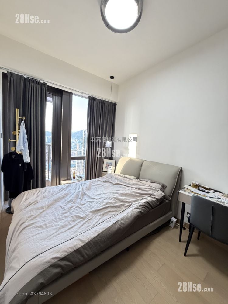 Mantin Heights Sell 3 Bedrooms , 1 Bathroom 679 ft²