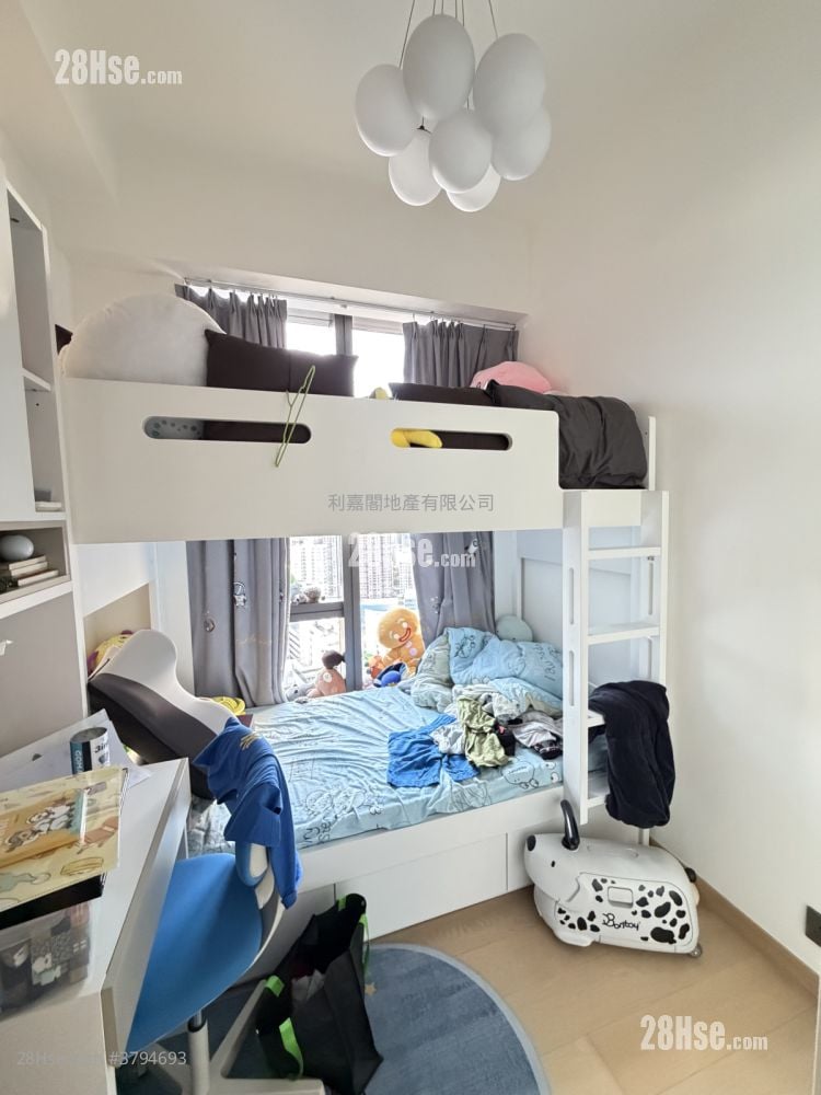 Mantin Heights Sell 3 Bedrooms , 1 Bathroom 679 ft²