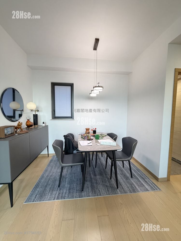 Mantin Heights Sell 3 Bedrooms , 1 Bathroom 679 ft²