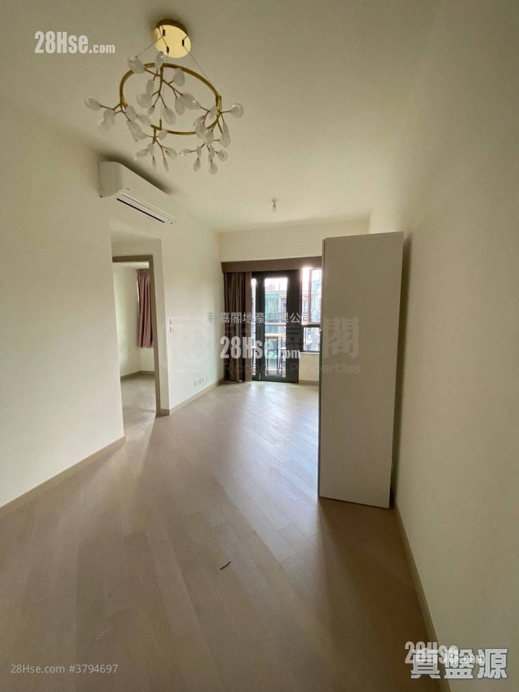 Wetland Seasons Park Rental 3 Bedrooms , 2 Bathrooms 664 ft²