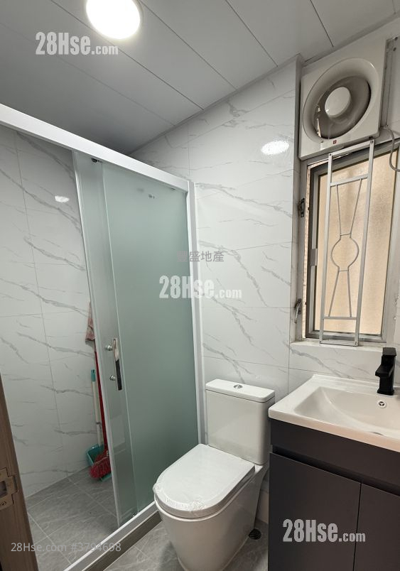 富多来新村 售盘 2 房 , 1 浴室 285 平方尺