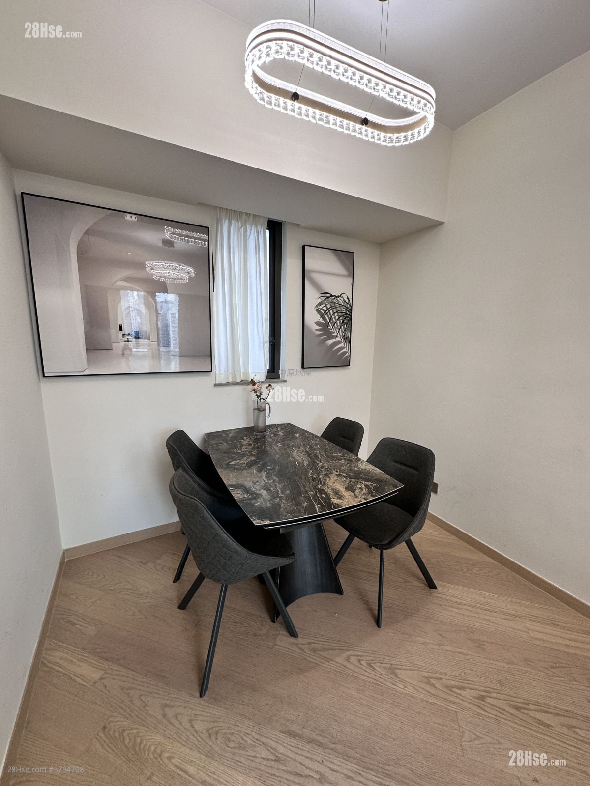 The Arles Rental 581 ft²