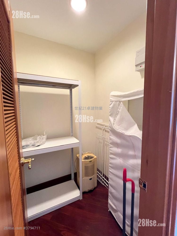 The Arch Rental 1 Bedroom , 1 Bathroom 420 ft²