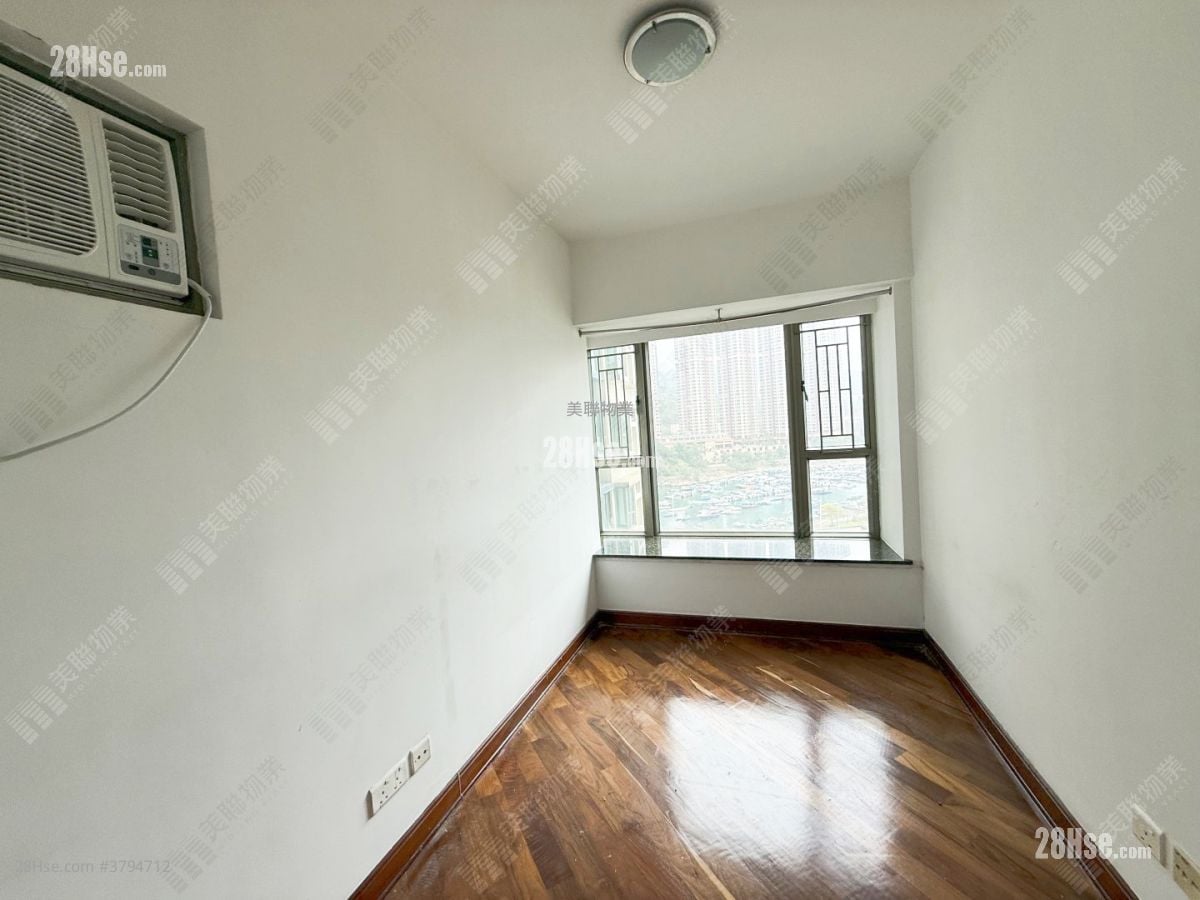 Tseung Kwan O Plaza Sell 2 Bedrooms 459 ft²