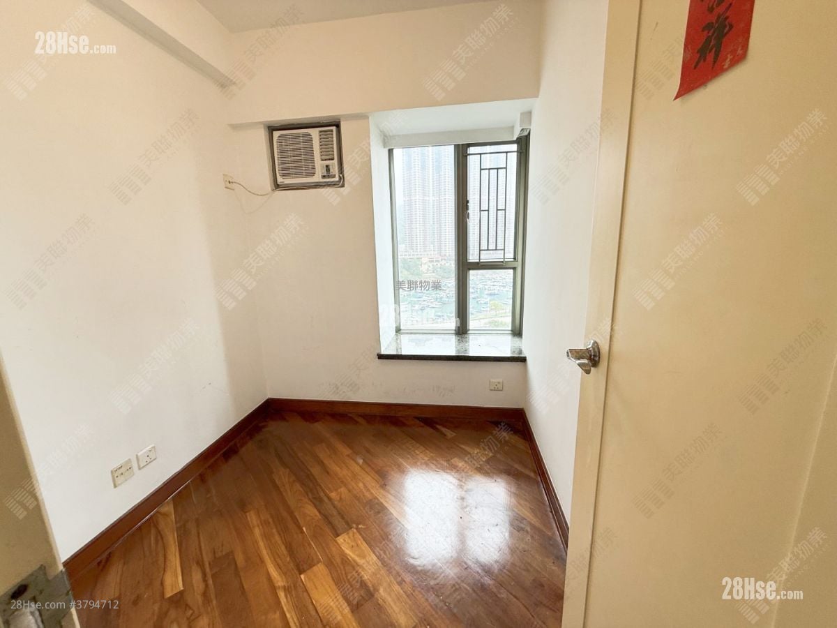 Tseung Kwan O Plaza Sell 2 Bedrooms 459 ft²