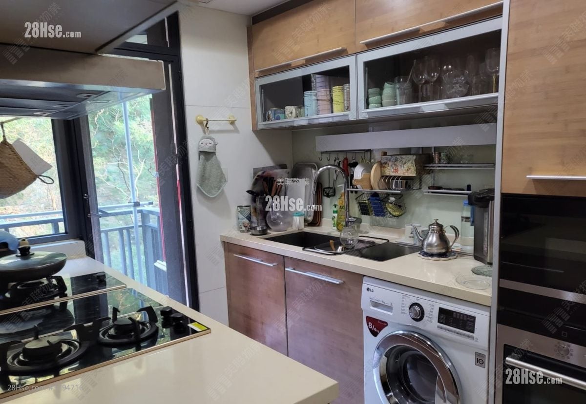 Aria Sell 3 Bedrooms , 2 Bathrooms 802 ft²