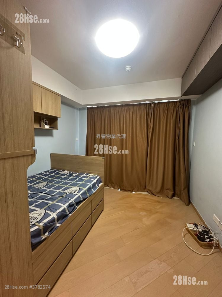 Upper East Rental Studio , 1 Bathroom 216 ft²